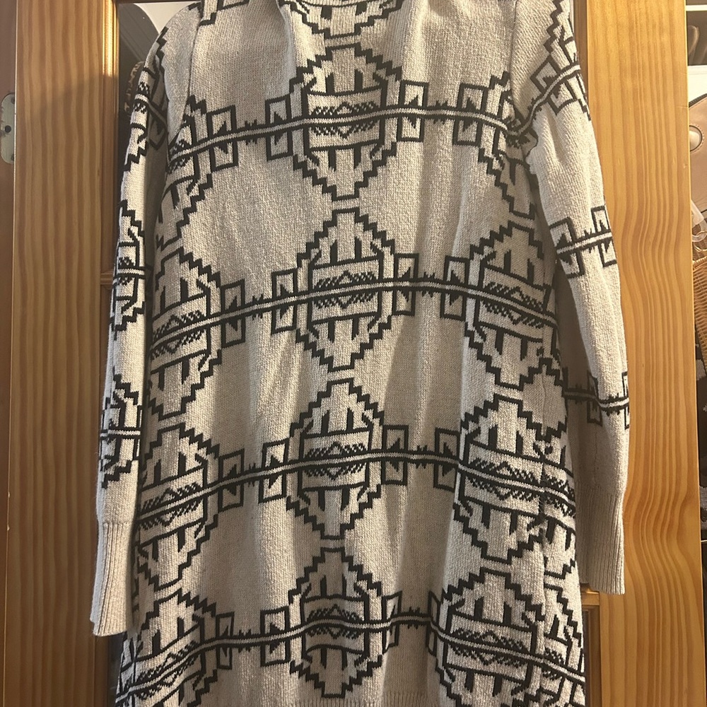 Urban Outfitters Black and Cream Geometric Cardigan